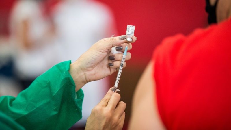 Prefeitura de Juazeiro do Norte investiga aplicação de vacinas em público de 18 a 29 anos