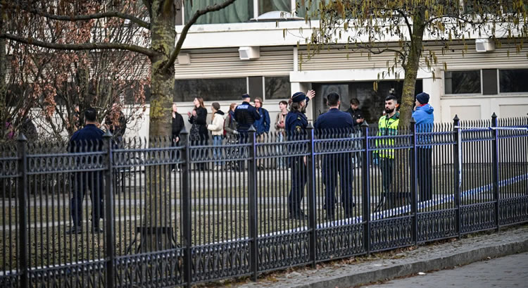 Duas mulheres são mortas por aluno em escola na Suécia