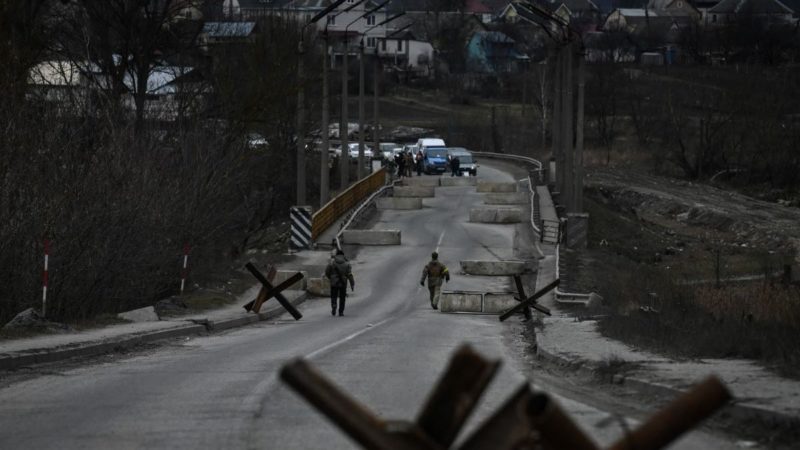Rússia anuncia tréguas na Ucrânia para instalação de corredores humanitários