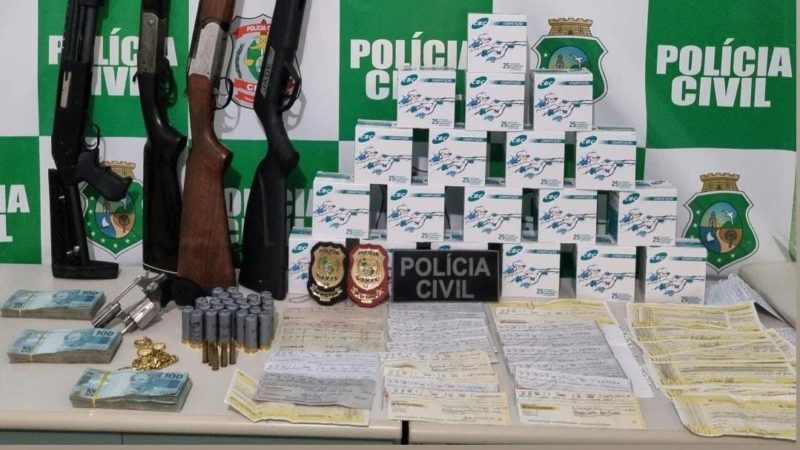 Polícia Civil apreende documentos avaliados em quase R$ 10 milhões e armas no Interior do Ceará